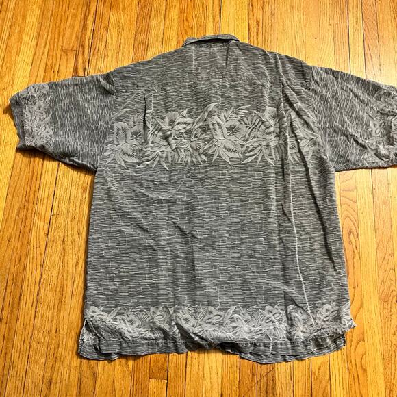 Tommy Bahama Shirt Mens Large Silk Hawaiian Gray Button Short Sleeve - Picture 3 of 6